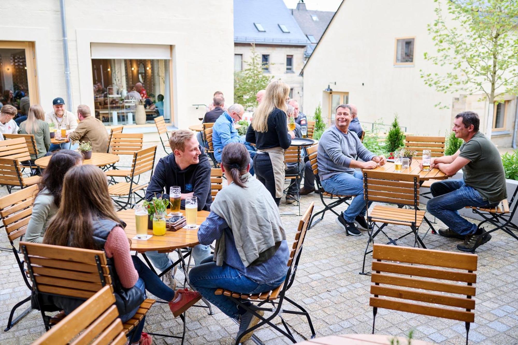 Schwarzes Kreuz Gasthaus Pension Teuschnitz Ngoại thất bức ảnh